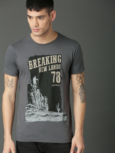 

Roadster Men Charcoal Grey Printed T-shirt