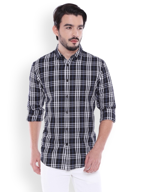 

Dennis Lingo Men Black & White Slim Fit Checked Casual Shirt