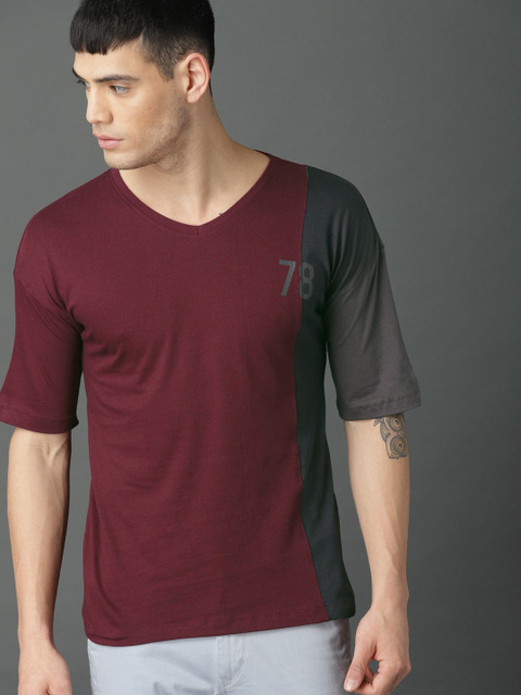 

Roadster Men Burgundy & Charcoal Grey Colourblocked Round Neck T-shirt