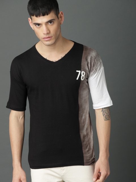 

Roadster Men Black & White Colourblocked V-Neck T-shirt