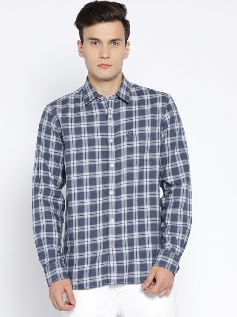 

Arrow Sport Men Navy Blue & Grey Slim Fit Checked Casual Shirt