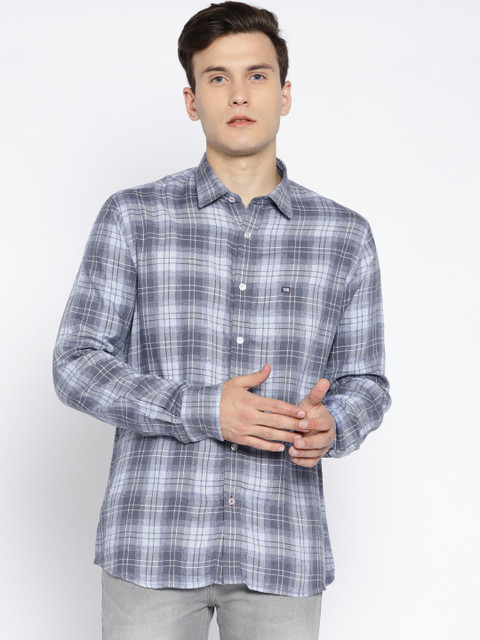

Arrow Sport Men Grey & White Slim Fit Checked Casual Shirt