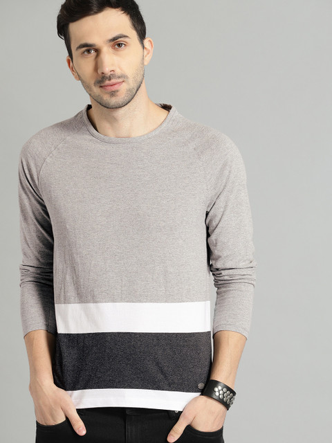 

Roadster Men Grey & White Colourblocked Round Neck T-shirt