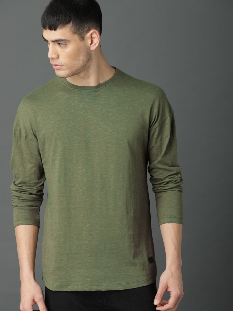 

Roadster Men Olive Green Solid Round Neck T-shirt