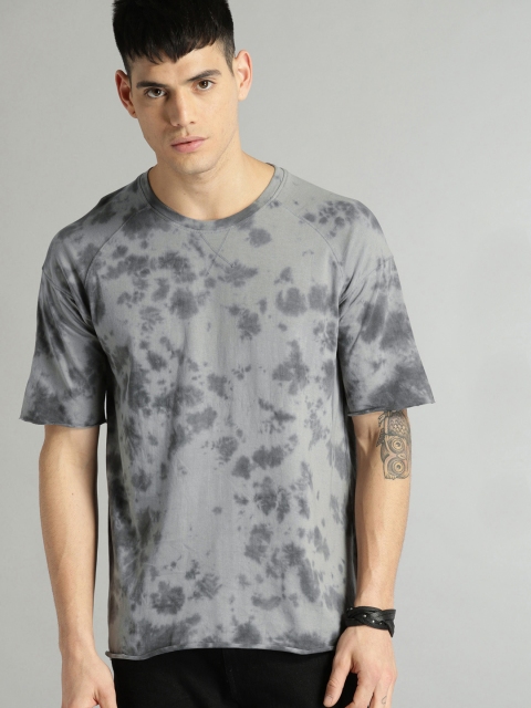 

Roadster Men Charcoal Grey Dyed Round Neck T-shirt