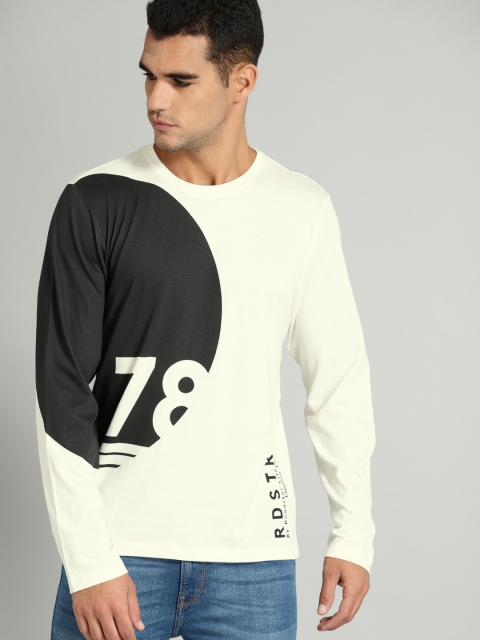 

Roadster Men Off-White & Grey Colourblocked Round Neck T-shirt