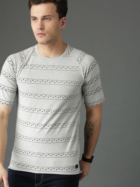 

Roadster Men Grey Melange Striped Round Neck T-shirt