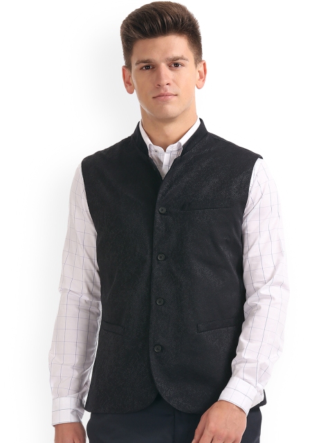 

Arrow Black Textured Slim-Fit Waistcoat