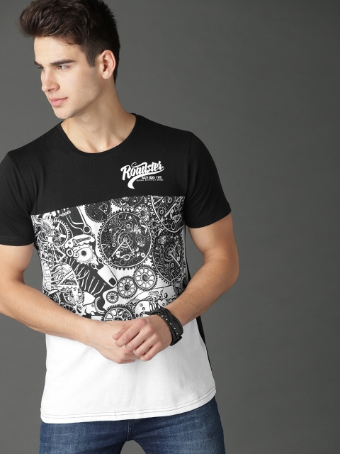 

Roadster Men Black & White Printed T-shirt
