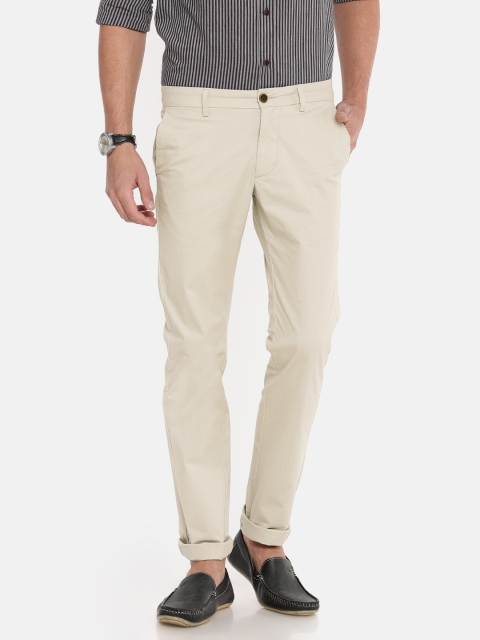 

Indian Terrain Men Beige Smart Slim Fit Solid Trousers
