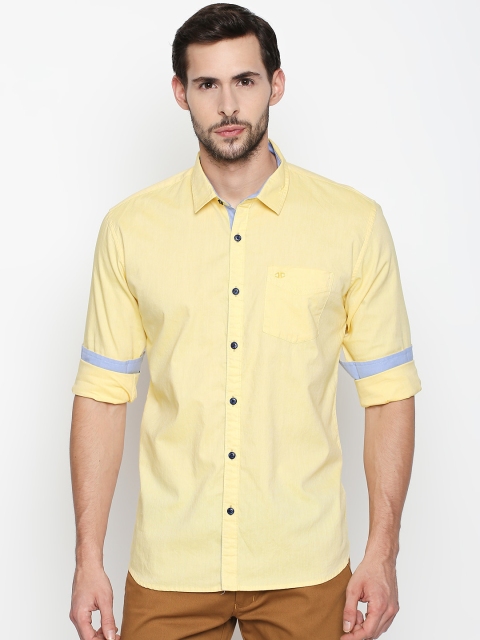 

L.A. SEVEN Men Yellow Slim Fit Solid Casual Shirt