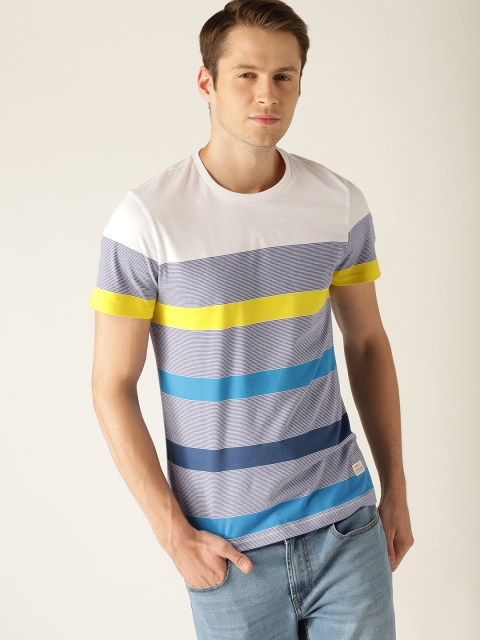 

United Colors of Benetton Men White & Blue Striped Round Neck T-shirt