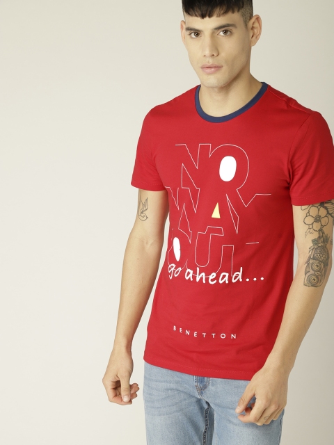 

United Colors of Benetton Men Red Printed Round Neck T-shirt