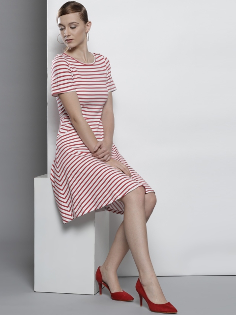 

DOROTHY PERKINS Women Red Striped Fit and Flare Dress