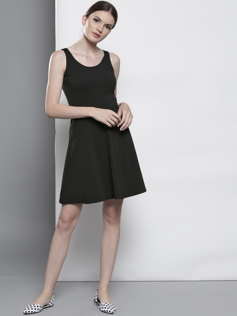 

DOROTHY PERKINS Women Black Solid Fit and Flare Dress