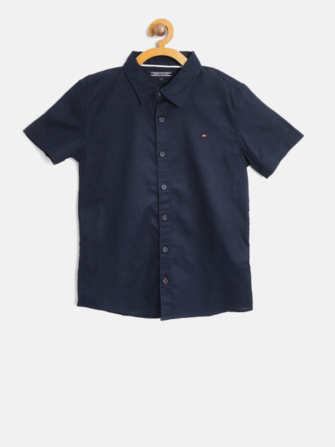 

Tommy Hilfiger Boys Navy Blue Regular Fit Solid Casual Shirt