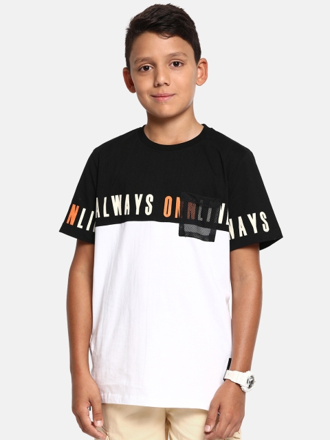 

YK Boys White Colorblocked Round Neck T-shirt