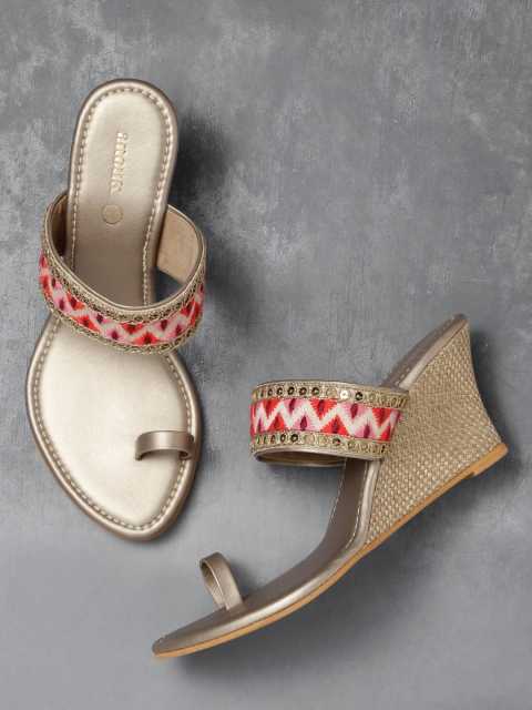 

Anouk Women Beige & Pink Woven Design Wedges