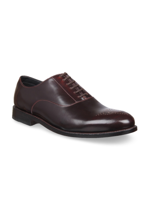 

Clarks Men Brown Leather Oxfords