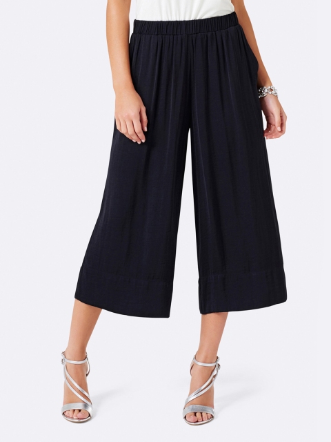 

Forever New Women Black Loose Fit Solid Culottes