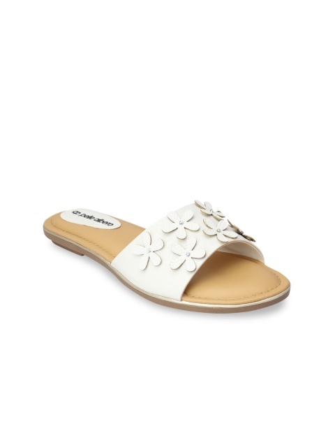 

pelle albero Women White Solid Synthetic Open-Toed Flats