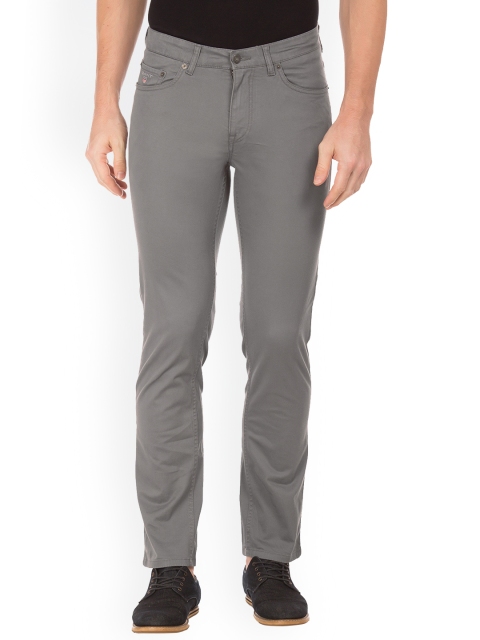 

GANT Men Grey Slim Fit Solid Chinos