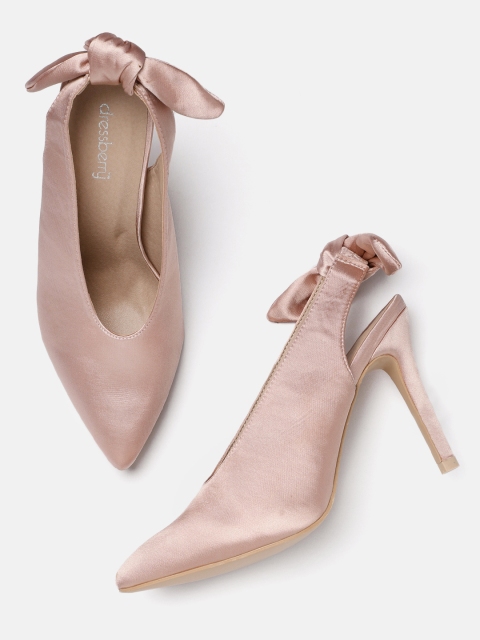

DressBerry Women Pink Solid Pumps