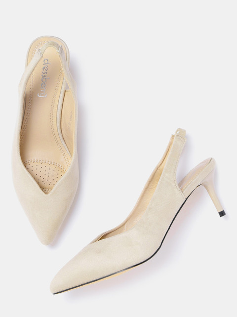 

DressBerry Women Beige Solid Pumps