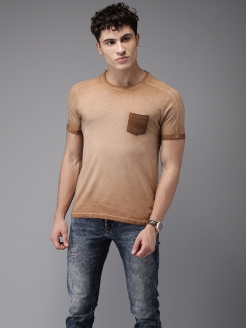 

Flying Machine Men Brown Solid Round Neck Pure Cotton T-shirt