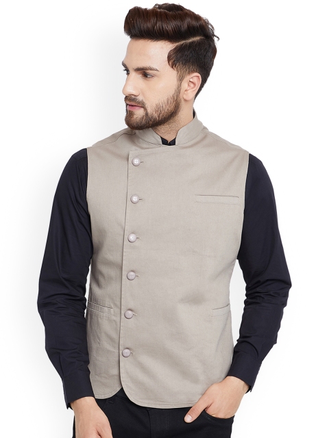

Hypernation Men Beige Solid Waistcoat