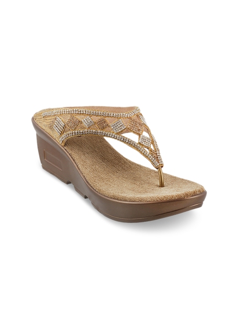 

Metro Women Gold-Toned Solid Sandals