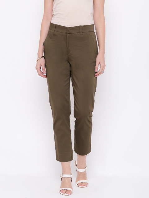 

Cottonworld Women Olive Brown Solid Cropped Trousers