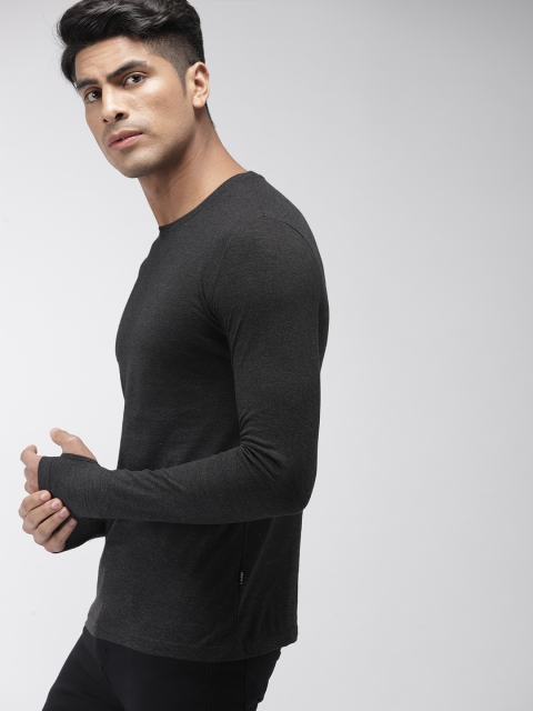 

HIGHLANDER Men Charcoal Grey Solid Round Neck Slim Fit T-shirt