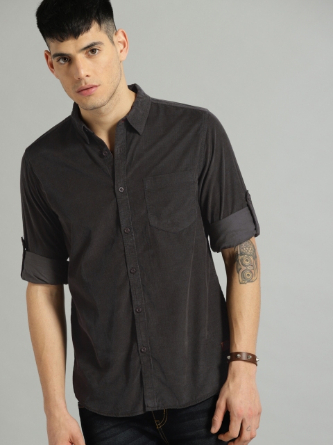 

Roadster Men Charcoal Grey Regular Fit Solid Corduroy Casual Shirt