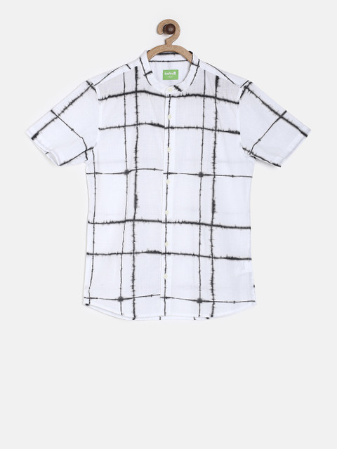 

Bossini Boys White & Black Regular Fit Checked Casual Shirt