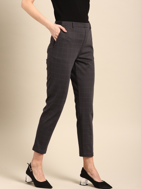 

ether Women Charcoal Grey Regular Fit Checked Cropped Formal Trousers