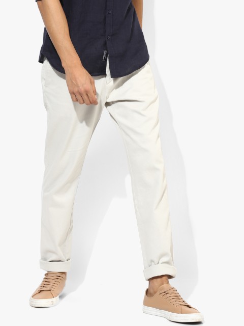 

Tommy Hilfiger Men White Slim Fit Solid Regular Trousers