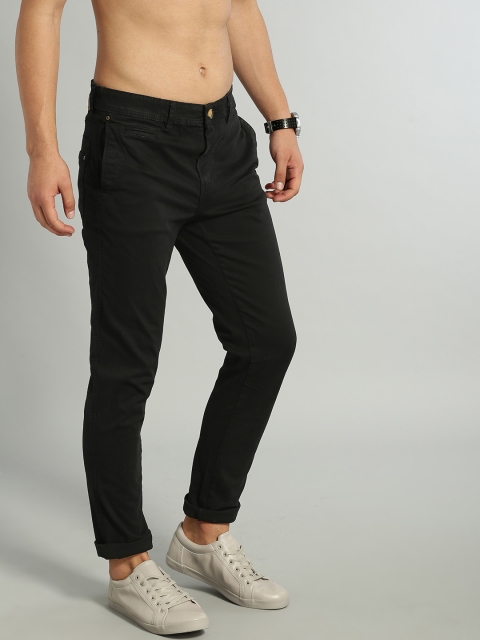 

Roadster Men Black Regular Fit Solid Chinos