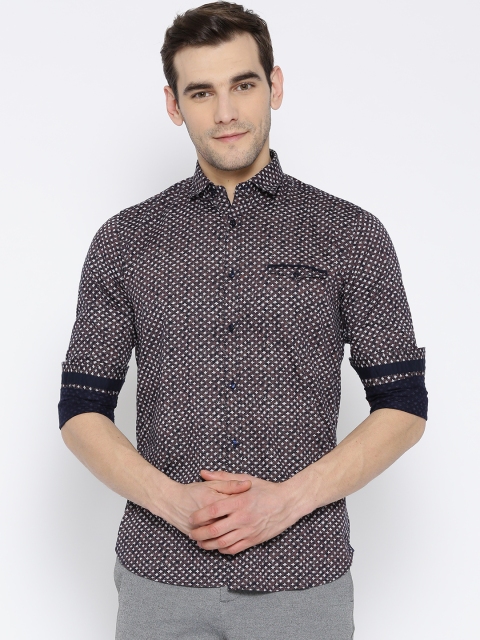 

Killer Men Maroon & Off-White Slim Fit Printed Casual Shirt
