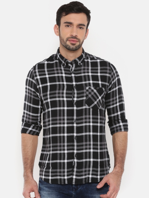 

Killer Men Black & White Slender Fit Checked Casual Shirt