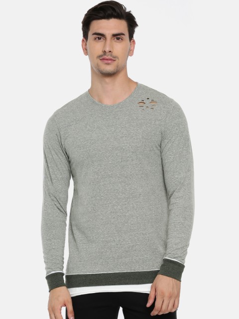 

SKULT by Shahid Kapoor Men Grey Solid Round Neck T-shirt