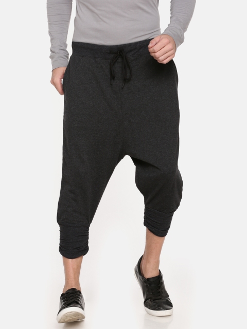 

SKULT by Shahid Kapoor Charcoal Grey Three-Fourth Trousers