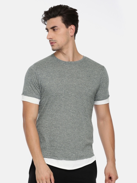 

SKULT by Shahid Kapoor Men Grey Solid Longline T-shirt