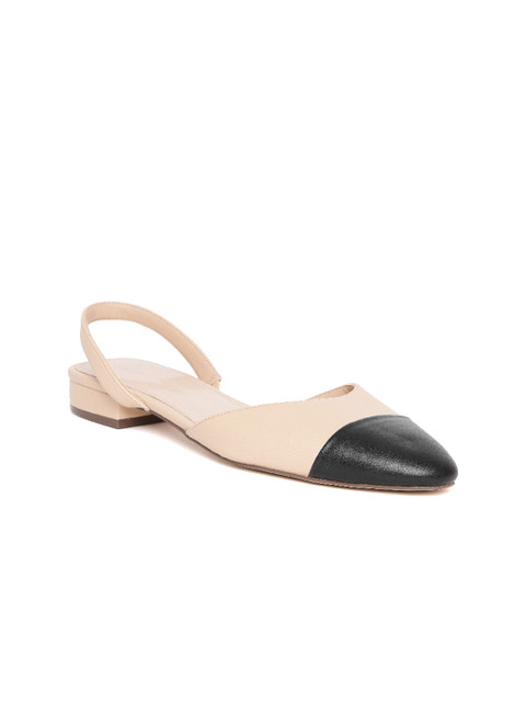 

FOREVER 21 Women Beige & Black Colourblocked Flats