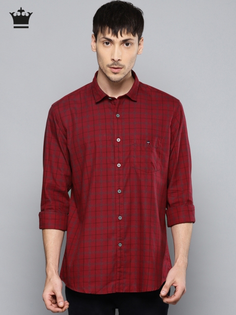 

Louis Philippe Sport Men Maroon Slim Fit Checked Casual Shirt