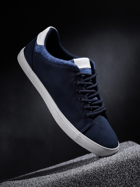 

Roadster Men Navy Blue Sneakers