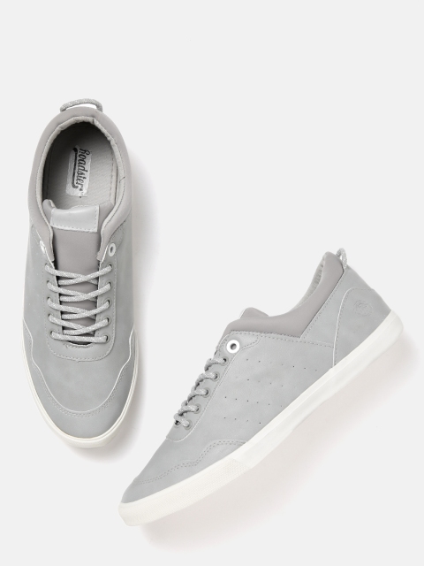 

Roadster Men Grey Sneakers
