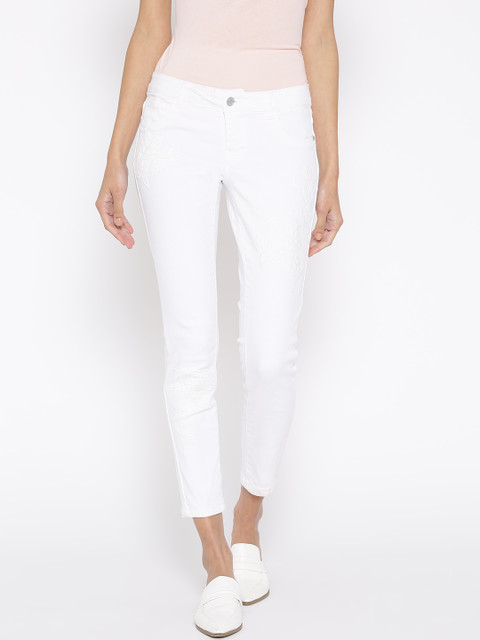 

Vero Moda Women White Skinny Fit Low-Rise Jeans