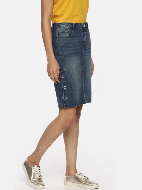 

Vero Moda Women Blue Washed Denim Pencil Skirt