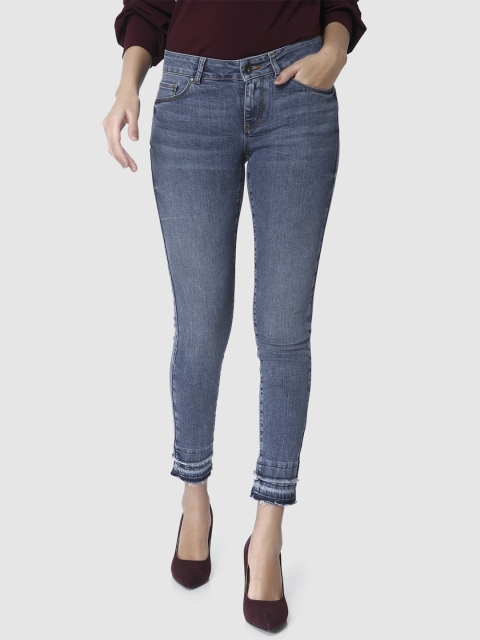 

Vero Moda Women Blue Skinny Fit Mid-Rise Clean Look Stretchable Cropped Jeans